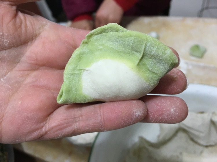 翡翠白玉饺子的做法图解5