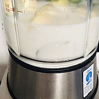水果奶昔（破壁机、便携榨汁机）的做法图解2