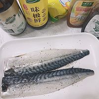 #秋天的第一条挪威青花鱼#无油煎盐挪威青花鱼的做法图解3
