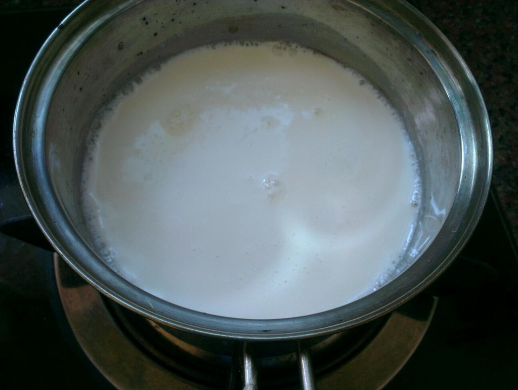 如何自做酸奶-在家里怎样自制酸奶?