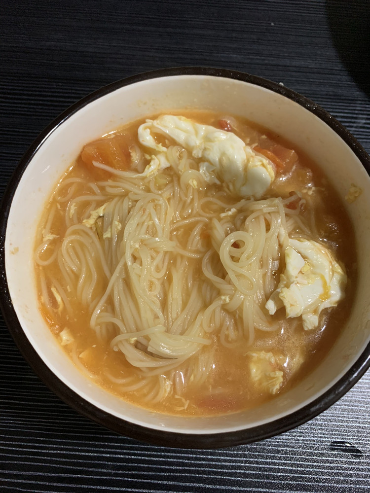 西红柿鸡蛋面的做法
