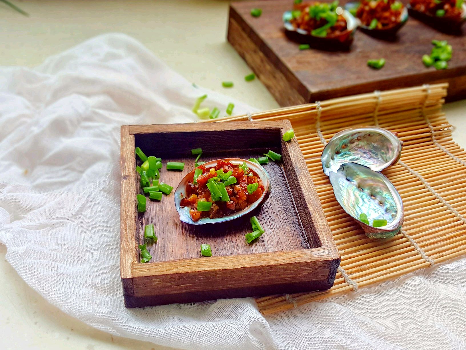 Abalone with minced garlic