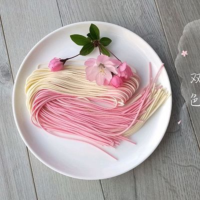 把春天吃进肚肚里–双色手工面