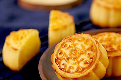 广式奶黄月饼（绿豆冰糕饼皮版）