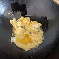 青椒木耳炒鸡蛋的做法图解5