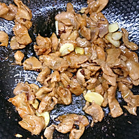 #龙年好运来 乐享豪吉味#木耳炒肉片的做法图解7