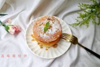 #精品菜谱挑战赛#蓝莓酱松饼的做法