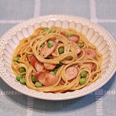 快手晚餐这样做～黑椒香肠奶酪意面