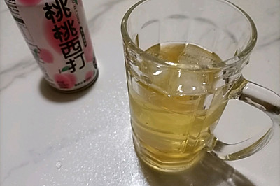 茉莉绿茶桃桃饮