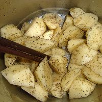 香草黑椒烤土豆的做法图解7