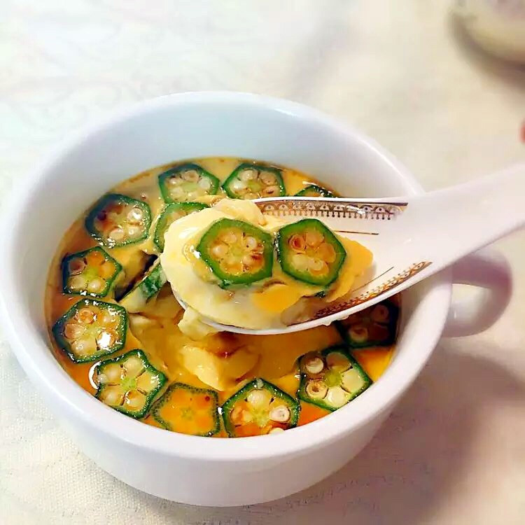 秋葵蒸蛋的做法