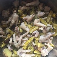 泡椒凤爪的做法图解3