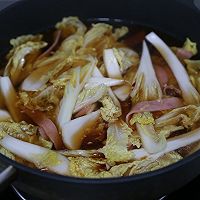#晒出你的中秋团圆饭#火腿白菜炖粉条的做法图解7