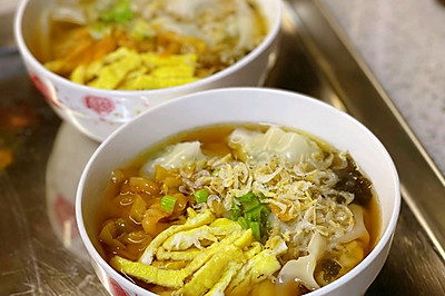 荠菜鲜虾馄饨