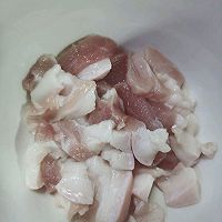 蒜苗炒豆腐干的做法图解2