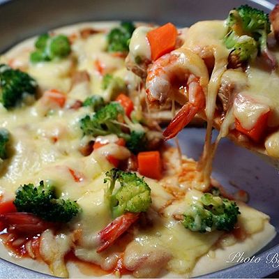 脆底鲜虾鸡肉披萨