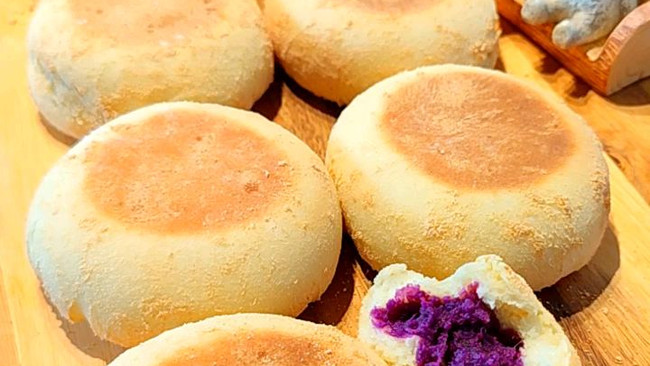 #打工人的健康餐#紫薯豆乳餐包的做法
