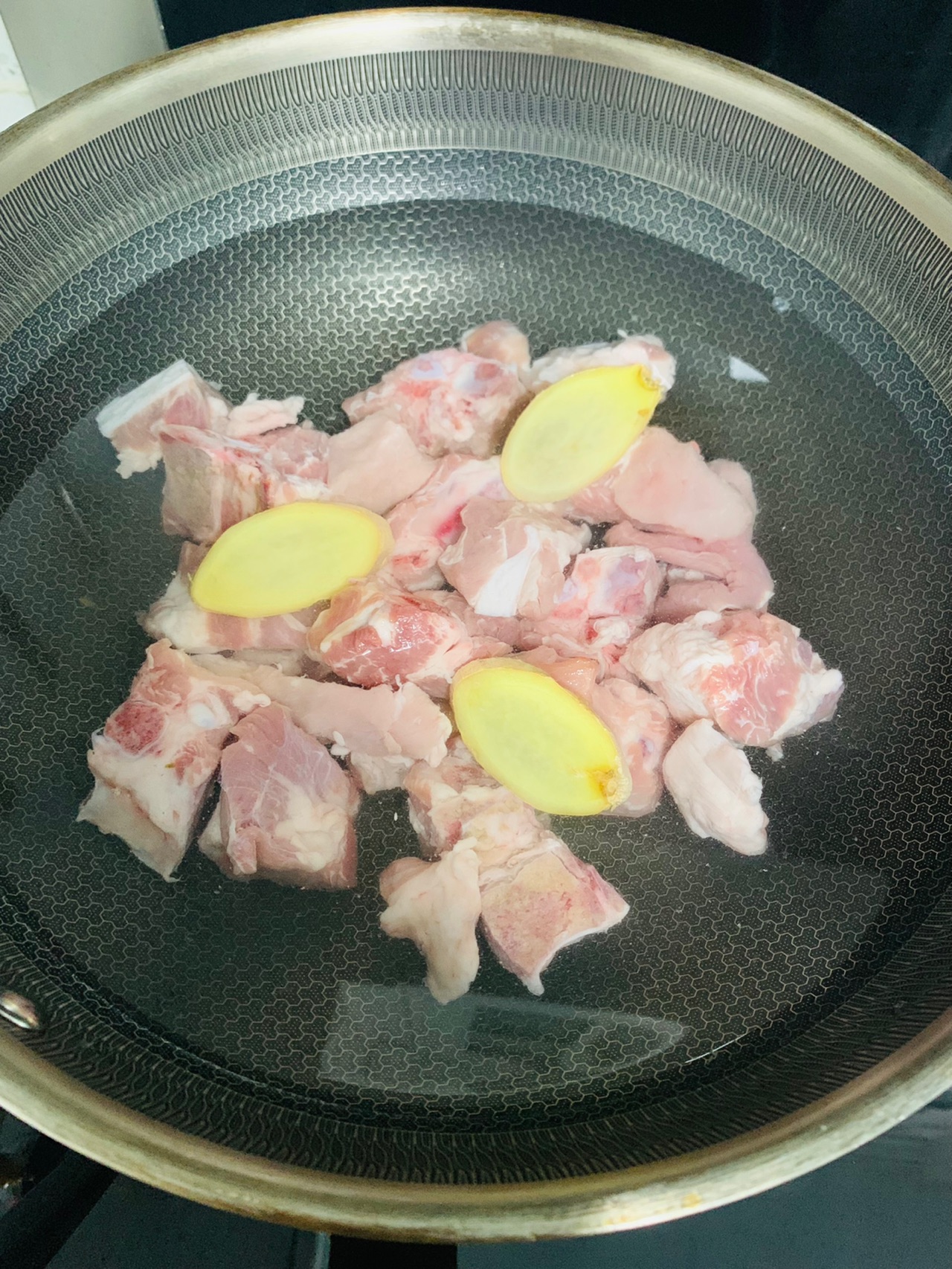家常系列_土豆烧排骨的做法图解2