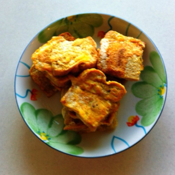 鸡蛋吐司