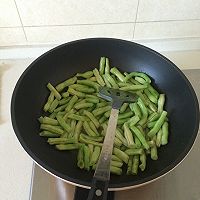 干煸芸豆的做法图解1
