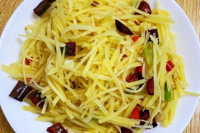 爆炒土豆丝——家常口味