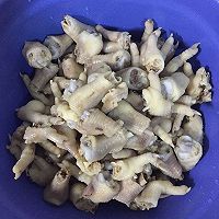 泡椒凤爪的做法图解1