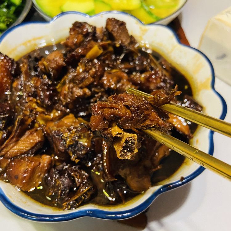 待客硬菜之五杯鸭的做法