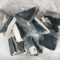 【老南京菜】臭豆腐烧皮肚的做法图解1