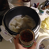 辣白菜冬瓜海鲜汤的做法图解3