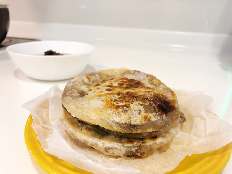 梅干菜肉饼，早餐最爱的做法