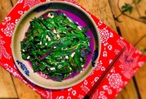 蒜蓉血皮菜的做法