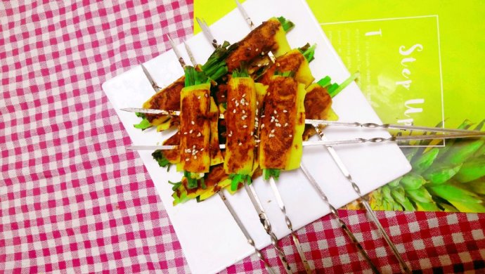 豆皮韭菜卷