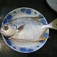什锦烧鱼清蒸金昌鱼的做法图解1