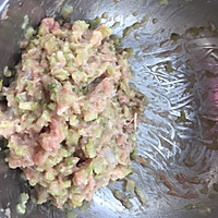 芹菜虾仁鲜肉小馄饨的做法图解4