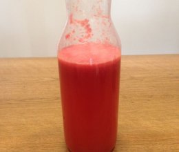 清热低糖——鲜榨西瓜汁的做法