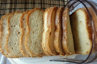 面包机制作瓜子仁面包