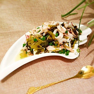 咸菜炒鱿鱼/美味下饭菜