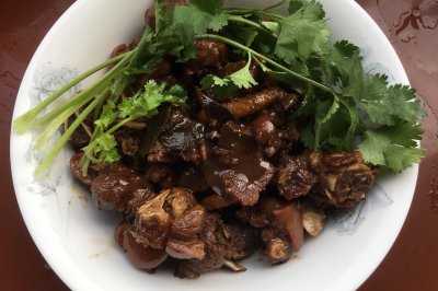 当归焖羊肉