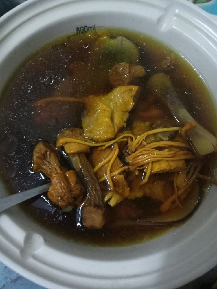 干菌菇瘦肉汤的做法