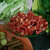 干锅泡椒味鸭掌的做法图解4