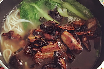 香菇咸肉米粉