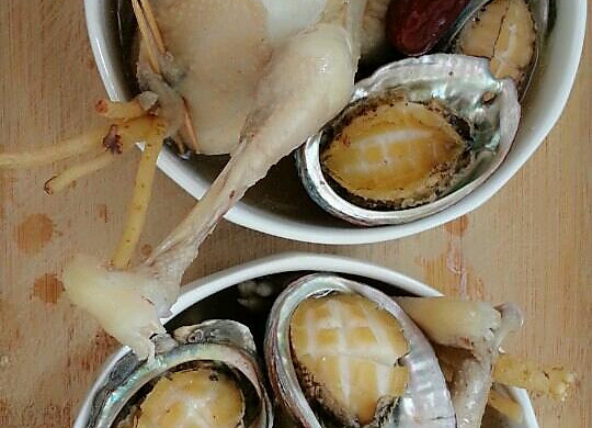 鲍鱼參鸡汤