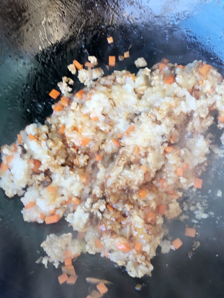 糯米烧卖（馄饨皮）的做法图解3