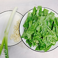 小炒蒜蓉油麦菜的做法图解2