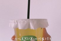饮品｜夏季的第一杯美白水——柠檬百香果茶的做法