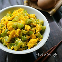 苦瓜炒鸡蛋