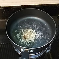 麦豆粟米粒炒扇贝的做法图解2