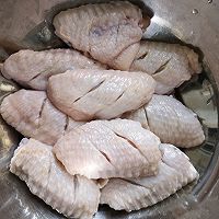 【快手】板栗鸡翅煲的做法图解2