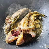 黄骨鱼炖豆腐的做法图解2