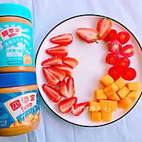 颜值爆表的花生酱水果沙拉的做法图解2